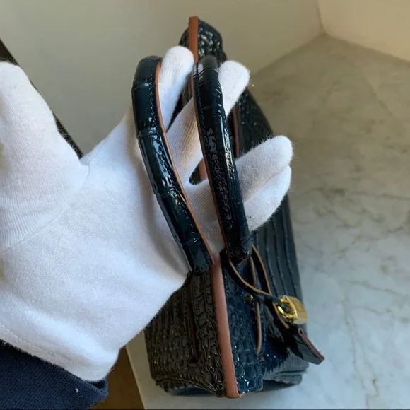 Fashion Navy Leather HandBag Gold Lock - Picture 4 of 10